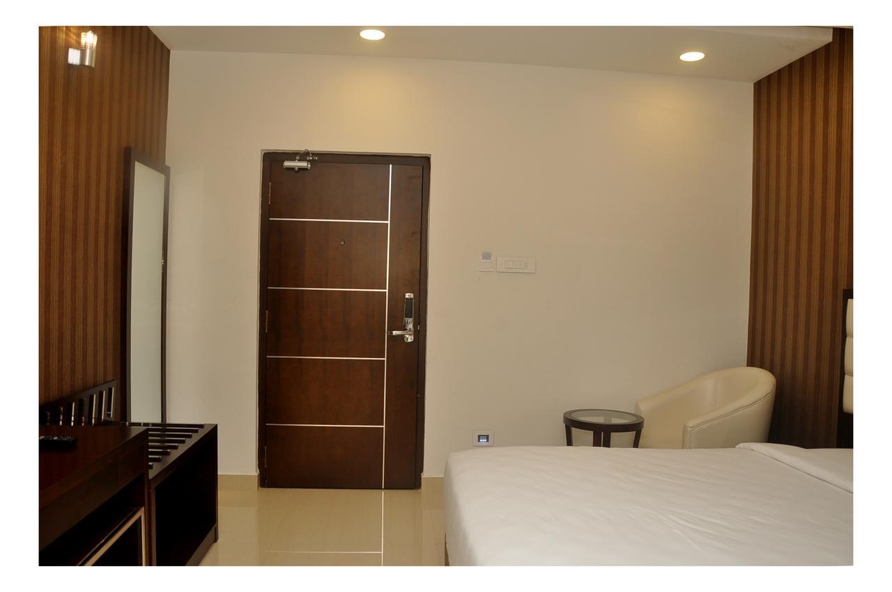 The Kings Park Residency Hotel Madras Buitenkant foto